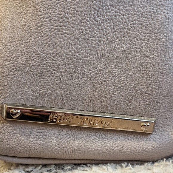 Betsy Johnson Rare Handbag - Picture 2 of 6